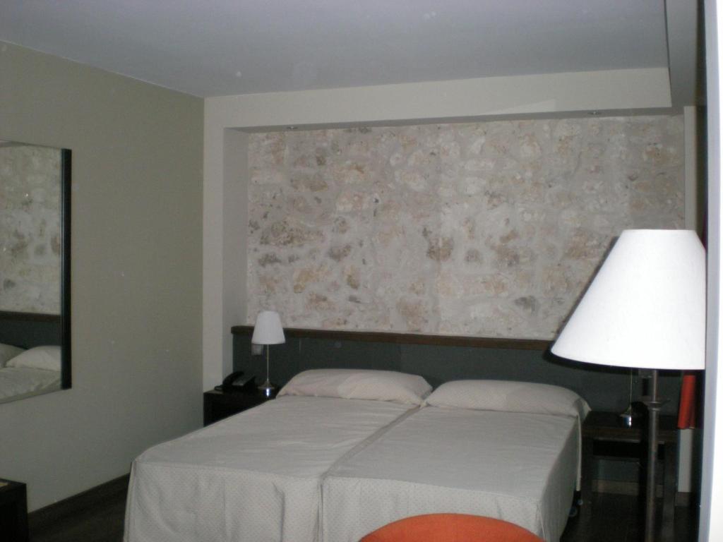 Posada La Casona De Valbuena Valbuena De Duero Phòng bức ảnh